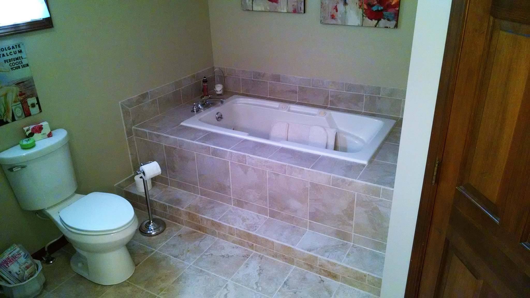 Skelley Construction Inc. - remodeled bathroom, built in jacuzzi tub - Decatur, IL